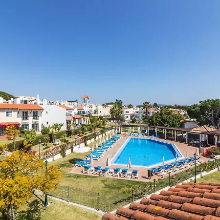 Beautiful Three Bedroom In The Old Village Appartement