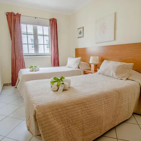 Beautiful Three Bedroom In The Old Village