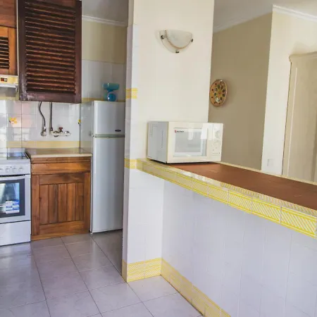 Beautiful Three Bedroom In The Old Village וילהמורה